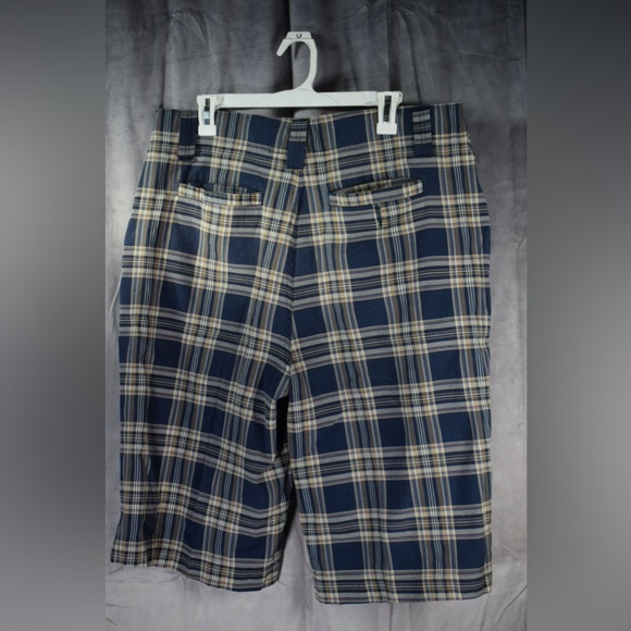 Vintage Bugle Boy Plaid Bermuda 90's Flat Front Shorts Size 38 - Picture 2 of 4